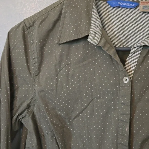 Dockers Olive Green Dot Button Down Long Sleeve Shirt Size Medium - Picture 3 of 9
